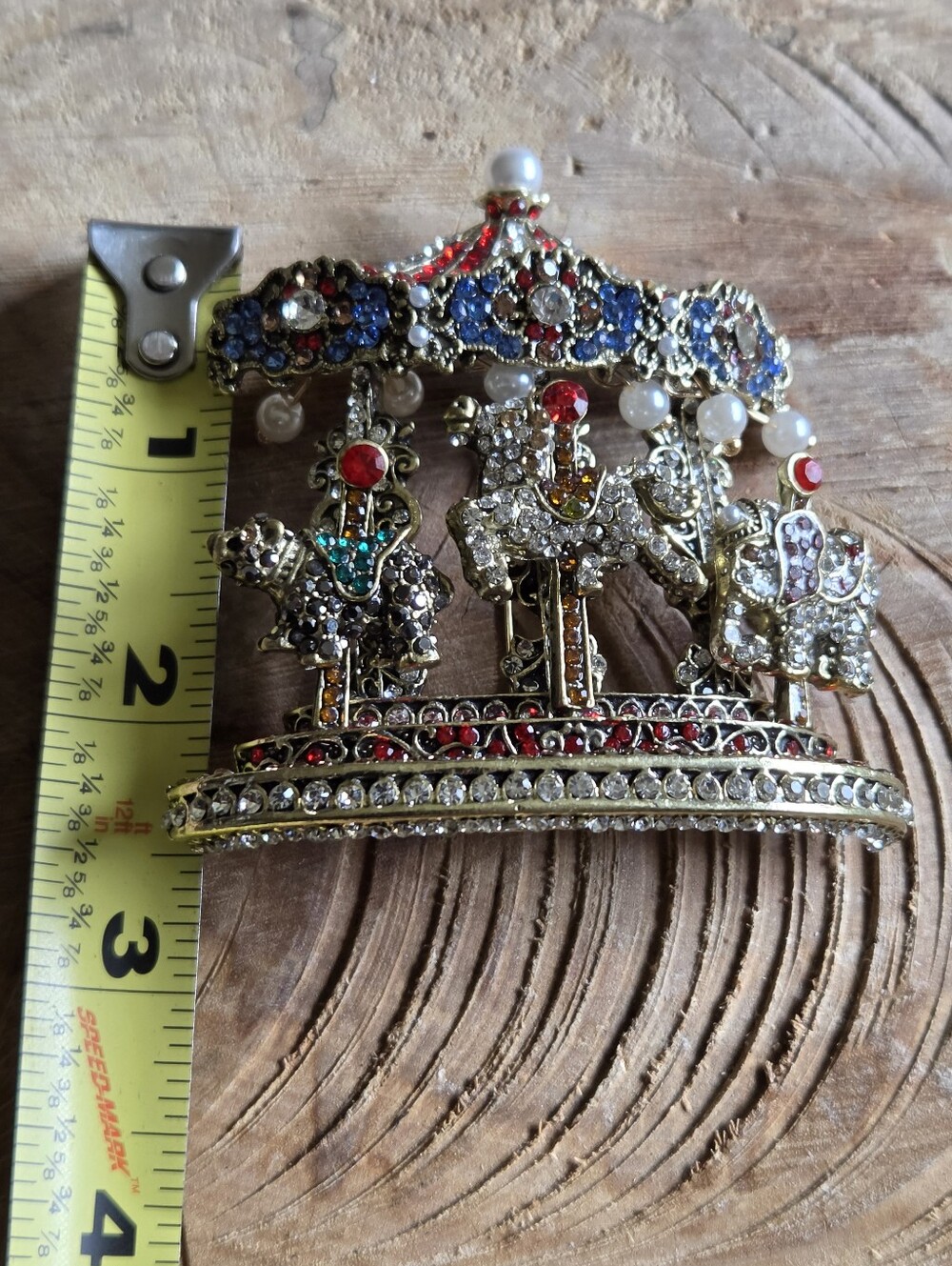 Statement Jeweled Carousel Brooch - Picture 5 of 6